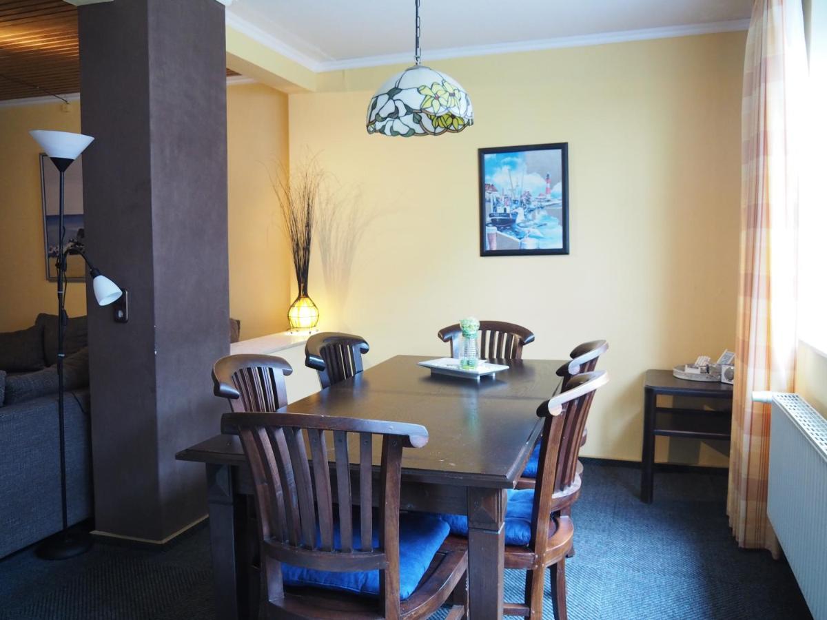Friesenmeer Ferienwohnung Eins Бензерзиль Экстерьер фото