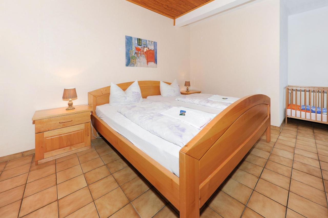 Friesenmeer Ferienwohnung Eins Бензерзиль Экстерьер фото